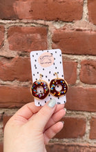 Load image into Gallery viewer, Sprinkle Donuts