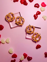 Load image into Gallery viewer, In Knots Over You