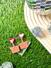 Load image into Gallery viewer, Picnic Baskets
